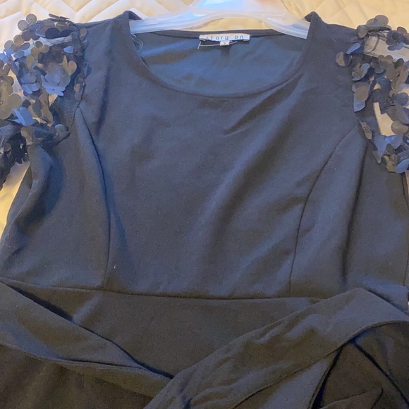 Hi lo top - Picture 3 of 3